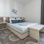 7 Palazzi