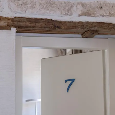 7 Palazzi